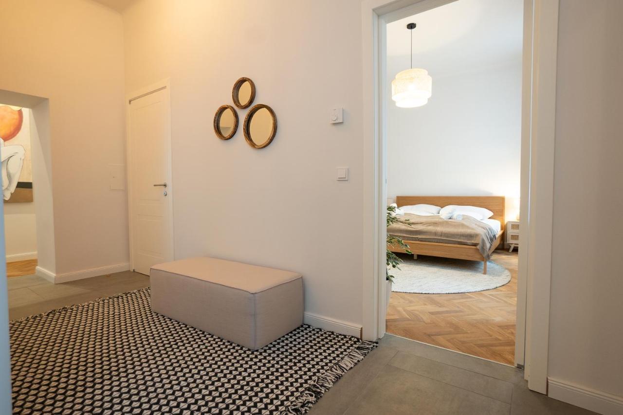 Chic 94m2 With A King-size Bed * Vienne
